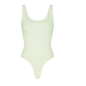 essential bodysuit scoop neck bodysuit pistachio